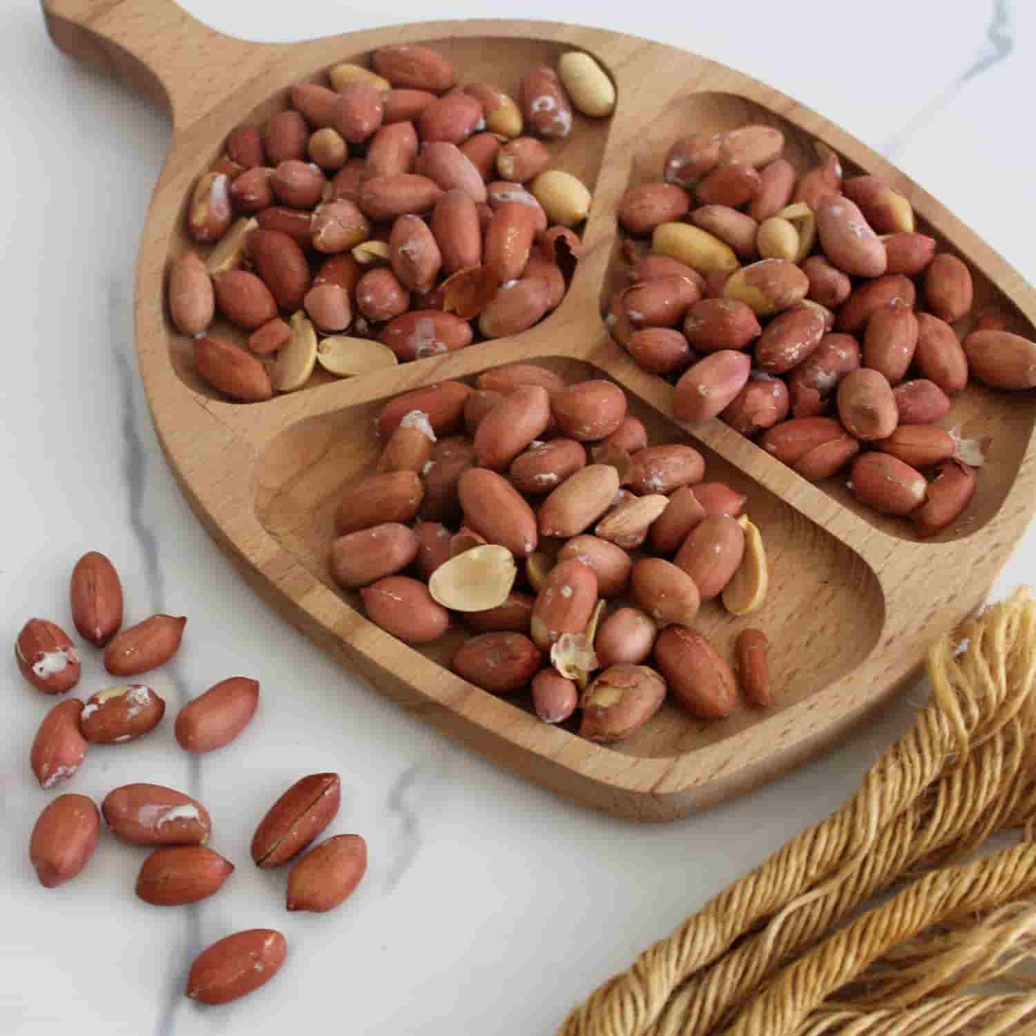 مغز بادام زمینی نمکی برشته با طعم دلپذیر و تازه